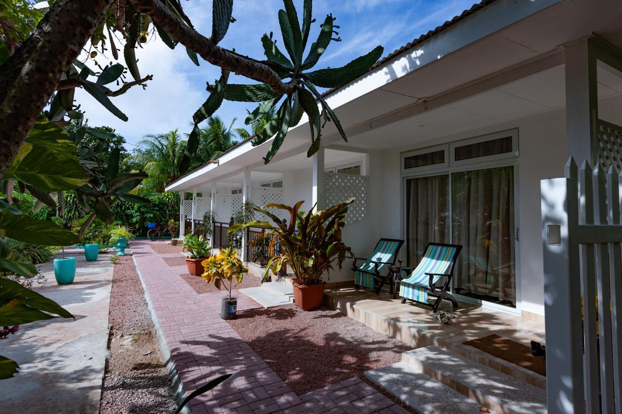 Chez Marston Hotel La Digue Exterior photo